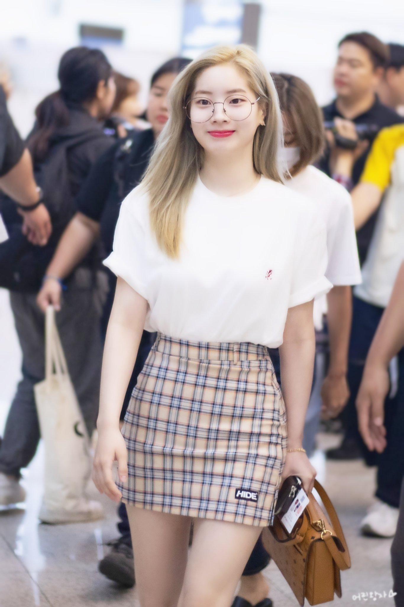 Plaid Skirt | Dahyun - Twice | K-Fashion at Fashionchingu