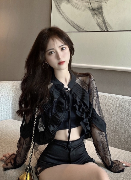 Black Frilled Lace Top | Lisa - BlackPink