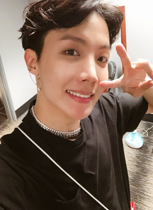 Silver Star Chain Earring | J-Hope - BTS