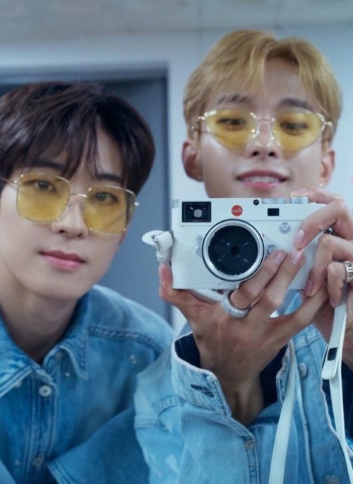 Yellow Vintage Glasses | DK - Seventeen