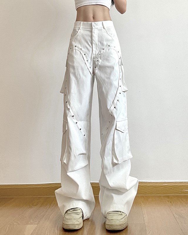 White Heart Patterned Rivets Jeans