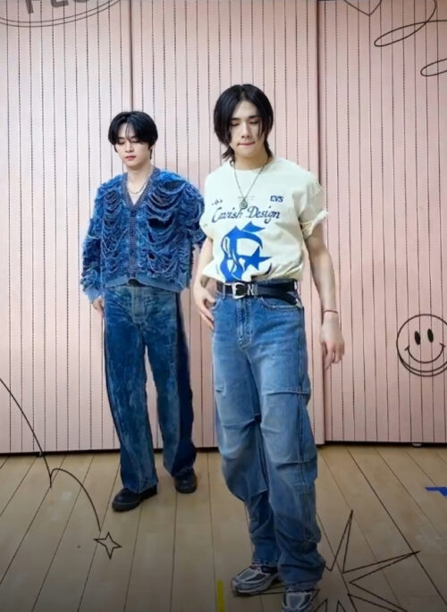 Blue Pleated Straight Cut Jeans | Hyunjin - StrayKids