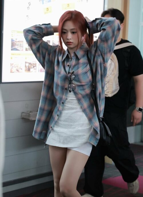 Blue Plaid Long Sleeves Shirt | Ahyeon - BabyMonster