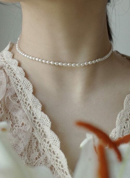 White Mini Pearl Choker Necklace | Ahyeon – BabyMonster