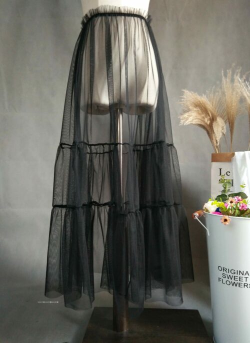 Black Mesh Tiered Skirt | Siyeon - Dreamcatcher