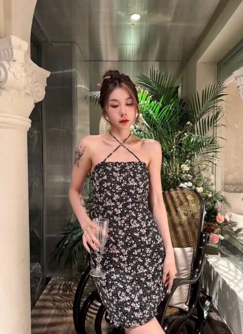 Black Tie Strap Floral Dress | Ahyeon - BabyMonster