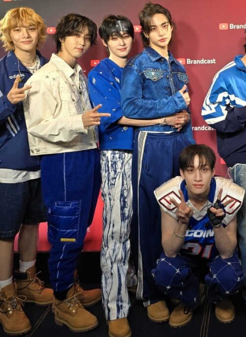 White And Blue Paint Streak Jeans | LeeKnow - Stray Kids