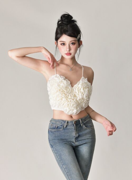 White Heart Shape Ruffled Crop Top | Eunchae - Le Sserafim