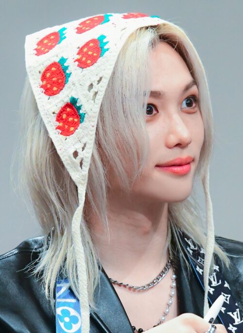 White Strawberry Crochet Head Scarf | Felix - Stray Kids