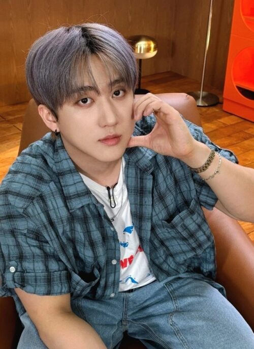 Blue Wrinkled Short Sleeve Plaid Shirt | Changbin - Stray Kids