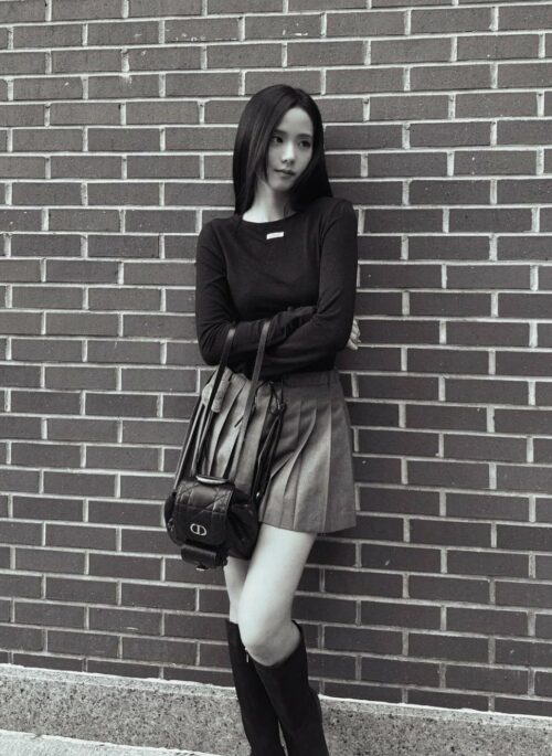 Grey Drawstring Pleated Skirt | Jisoo – BlackPink