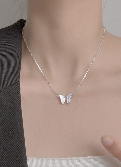 White Butterfly Minimalist Necklace | Donghyuk - iKON