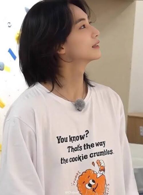 White Cookie Crumble Crewneck T-Shirt | Jeonghan - Seventeen