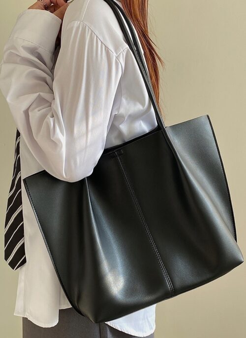 Black Faux Leather Tote Bag | Baek Seok Ryu - Love Next Door