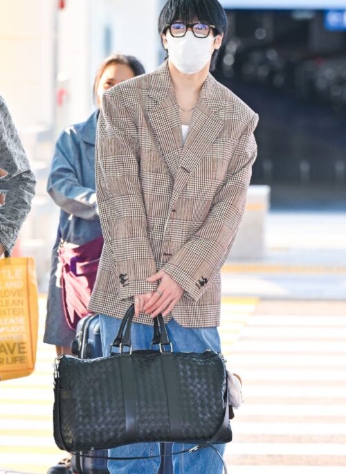 Black Woven Style Duffle Bag | Jeongin – Stray Kids