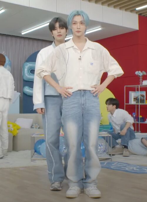 Blue Washed Denim Wide-Leg Jeans | Felix - Stray Kids