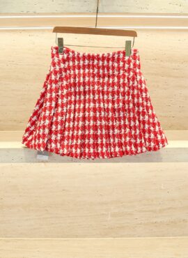 Red Tweed Pleated Skirt | Yujin – IVE