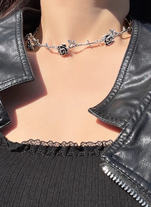 Silver Rose And Thorn Chain Necklace | Miyeon - (G)I-DLE