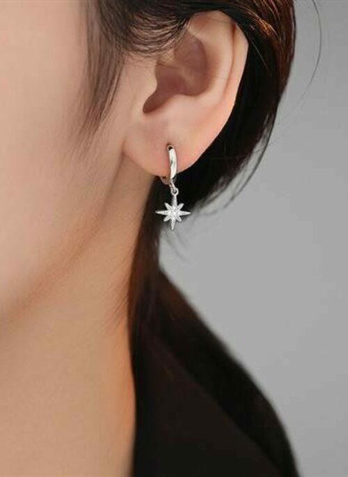 Silver Sparkle Star Earrings | Lia – ITZY