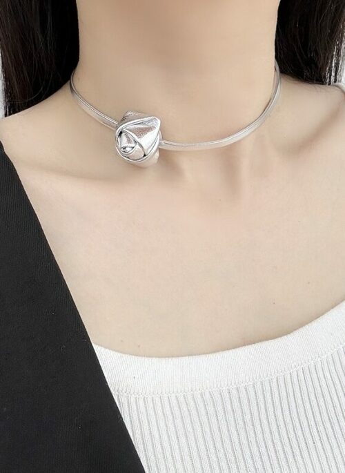 Silver Rose Choker Necklace | Momo - Twice