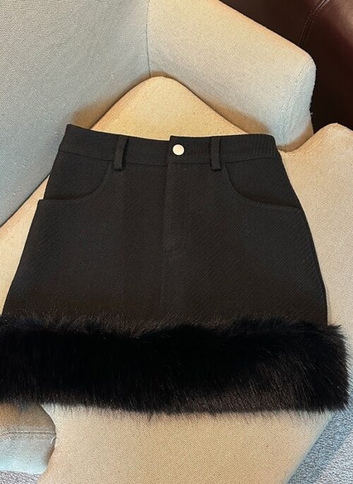 Black Fur Trim Textured Skirt | Jennie – BlackPink