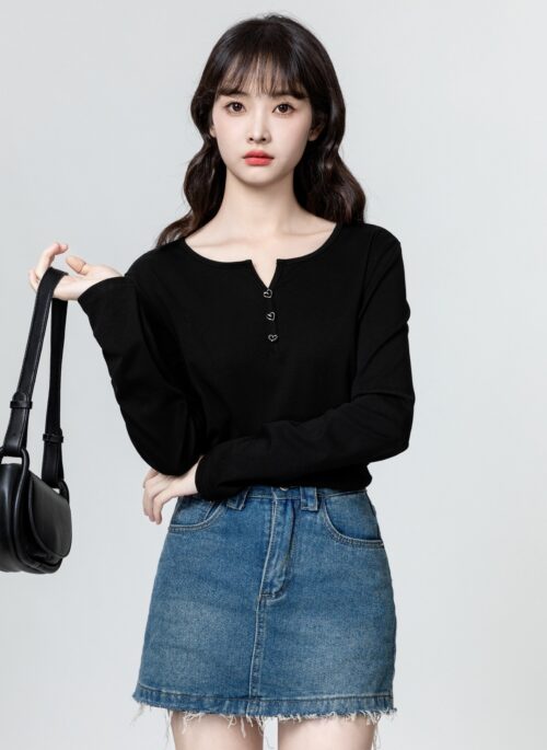 Black Vneck Long Sleeve Top