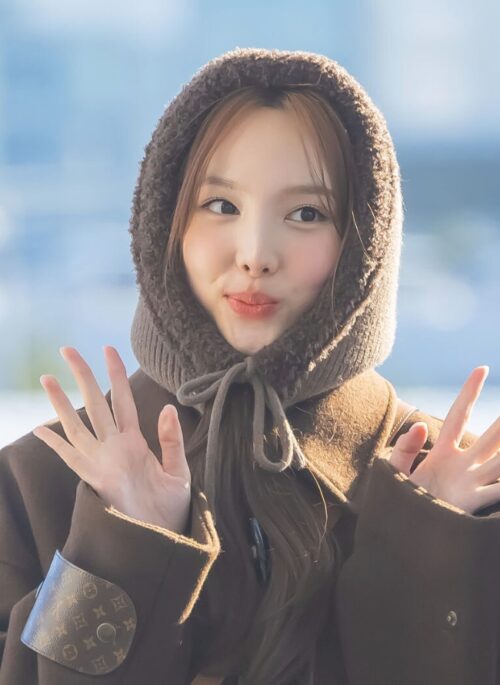 Brown Buttoned Balaclava Winter Hat | Nayeon - Twice