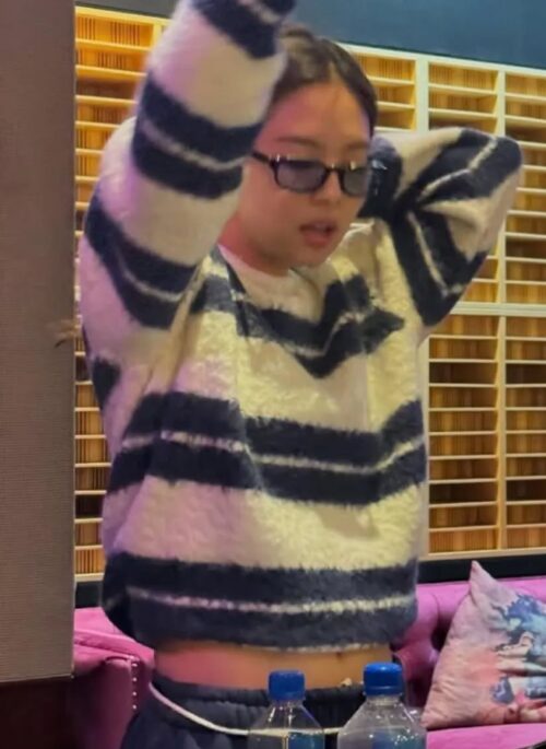 Black And White Striped Crewneck Sweater | Jennie - BlackPink