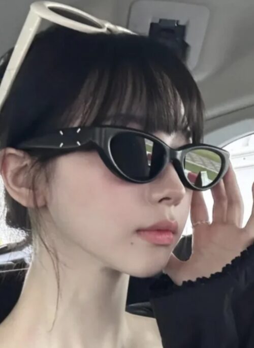 Black Chic Sunglasses With White Specs | Karina - Aespa