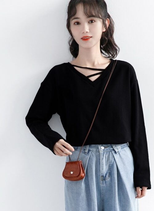 Black Vneck Long Sleeve Top