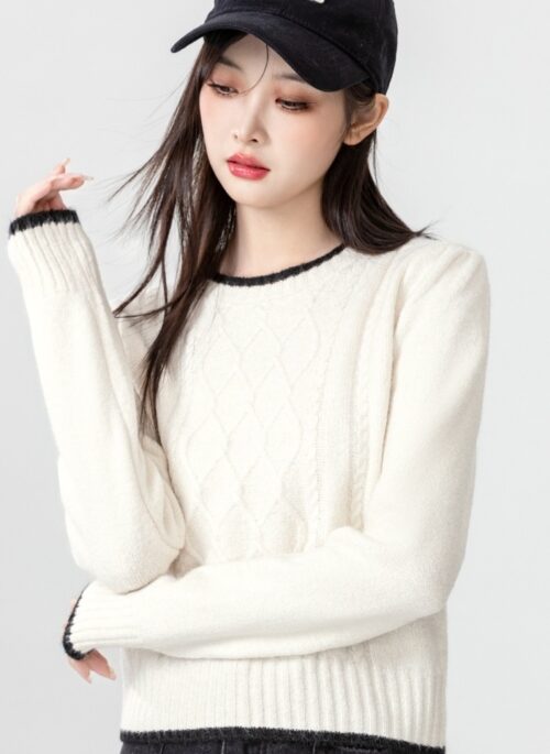 Diamond Knit Crewneck Sweater Cream