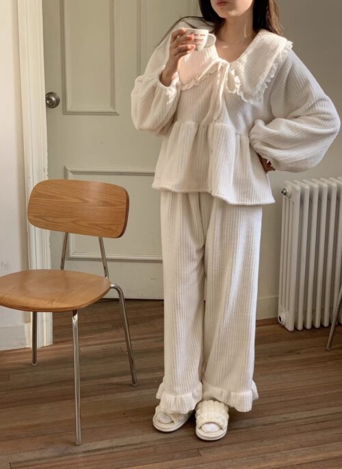 Off-White French Collar Ribbed Pajama Set | Yujin - IVE