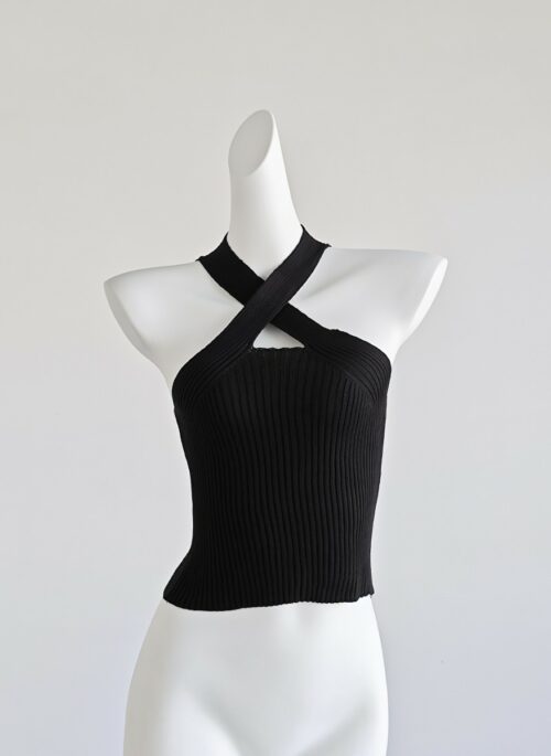 Black Ribbed Cross Neck Halter Top | Yuna - ITZY