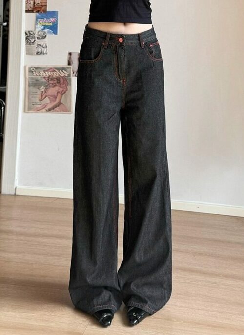 Black Wide-Leg Jeans With Pink Stitches | Iroha - ILLIT