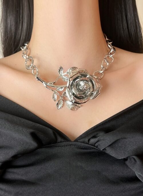 Silver Rose Statement Necklace | Chung Ha