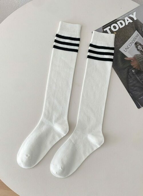 White Triple Bar Knee-High Socks | ILLIT