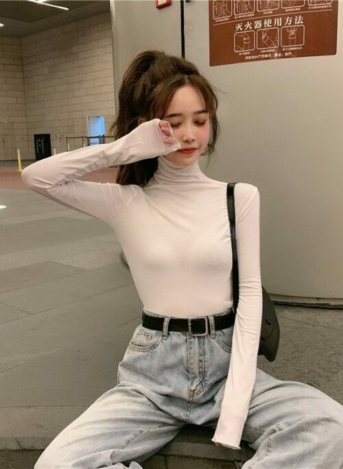 White Turtle Neck Top | Lisa – BlackPink