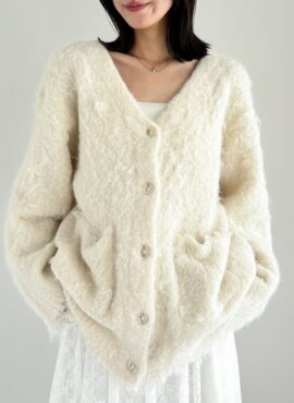 Off-White Fuzzy Knit Cardigan | Yoshi – Treasure