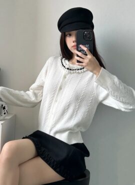 White Round Neck Cable Knit Cardigan | Eunchae – Le Sserafim